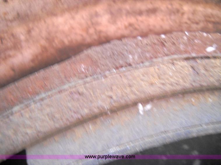 image for item 1200 2003 Freightliner Columbia 120 semi truck