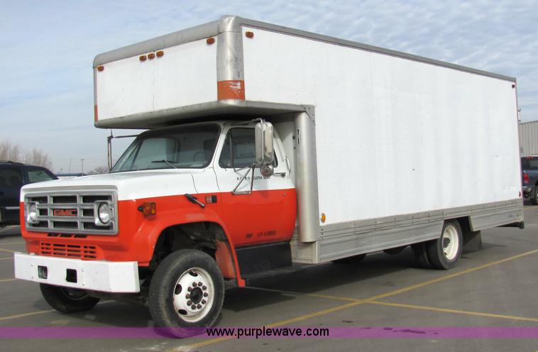 image for item 2315 1988 GMC Topkick C6D042 box truck