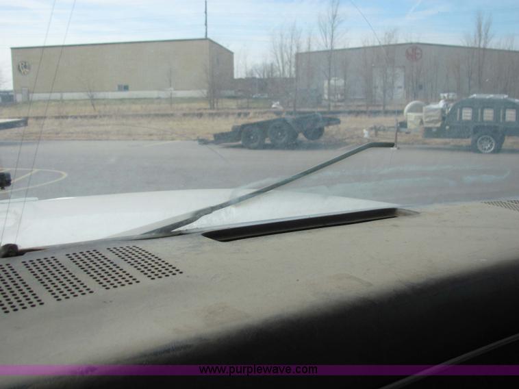 image for item 2315 1988 GMC Topkick C6D042 box truck