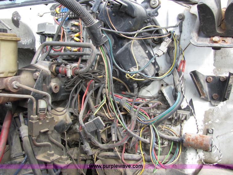 image for item 2315 1988 GMC Topkick C6D042 box truck