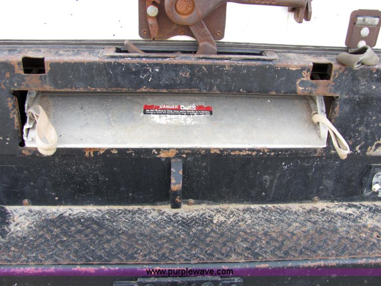 image for item 2315 1988 GMC Topkick C6D042 box truck