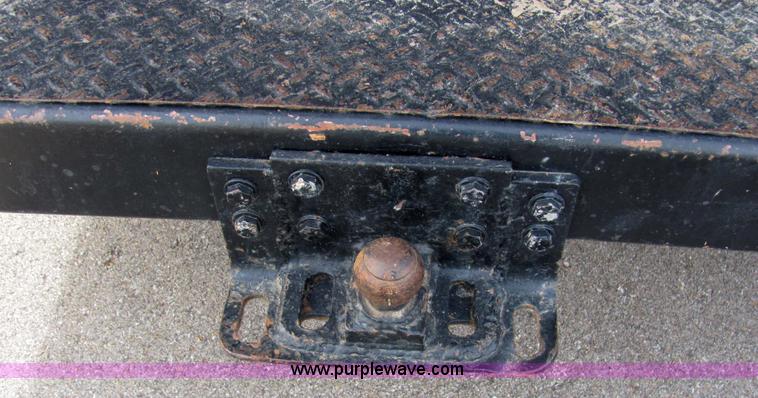 image for item 2315 1988 GMC Topkick C6D042 box truck