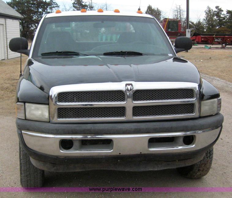 image for item 3036 1999 Dodge Ram 2500 Quad pickup truck