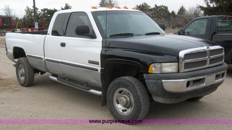 image for item 3036 1999 Dodge Ram 2500 Quad pickup truck