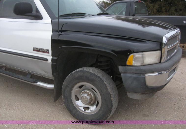 image for item 3036 1999 Dodge Ram 2500 Quad pickup truck