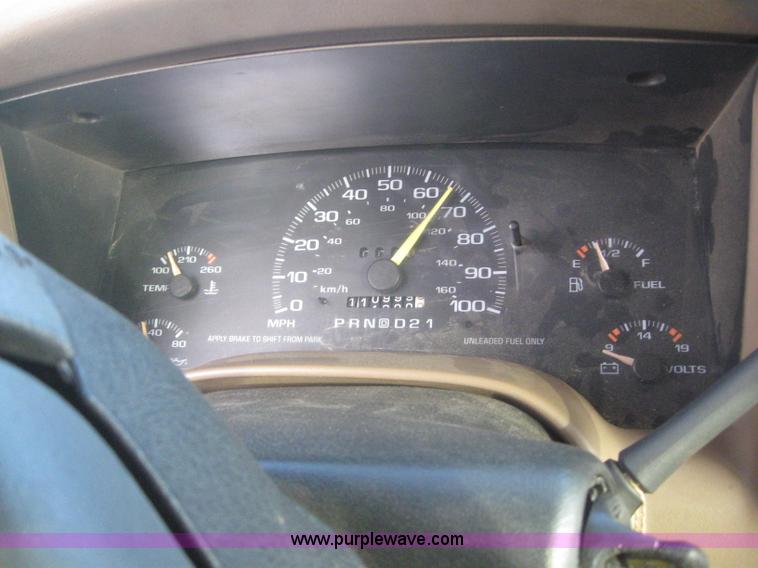 image for item 3042 1996 Chevrolet Blazer