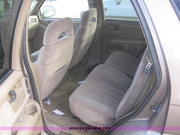 image for item 3042 1996 Chevrolet Blazer