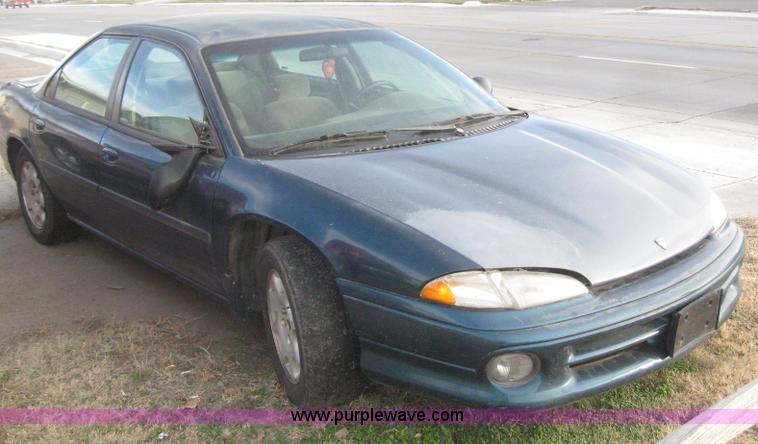 image for item 3043 1997 Dodge Intrepid