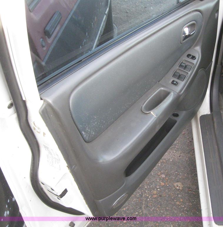 image for item 3044 2000 Mazda 626LX