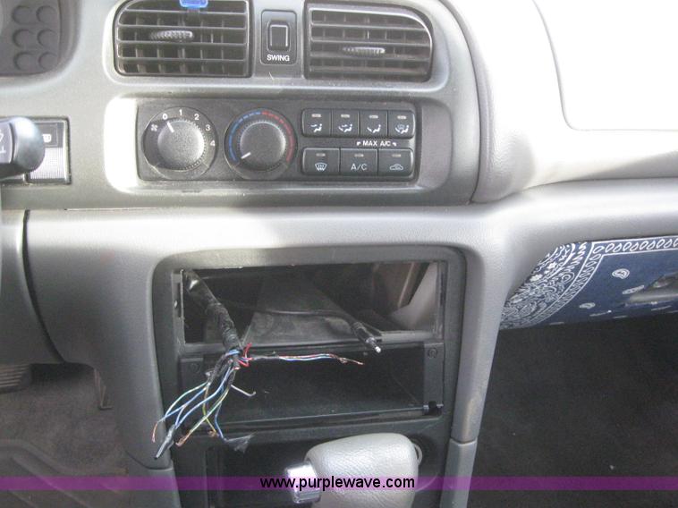 image for item 3044 2000 Mazda 626LX