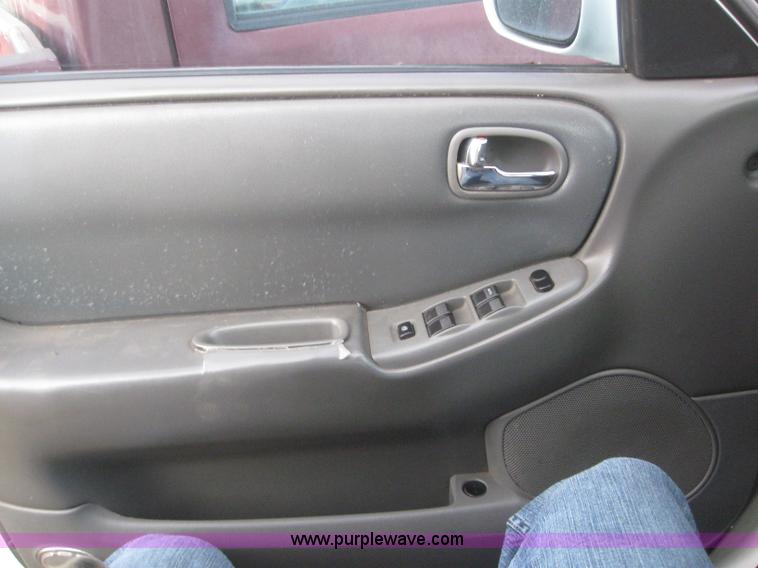 image for item 3044 2000 Mazda 626LX