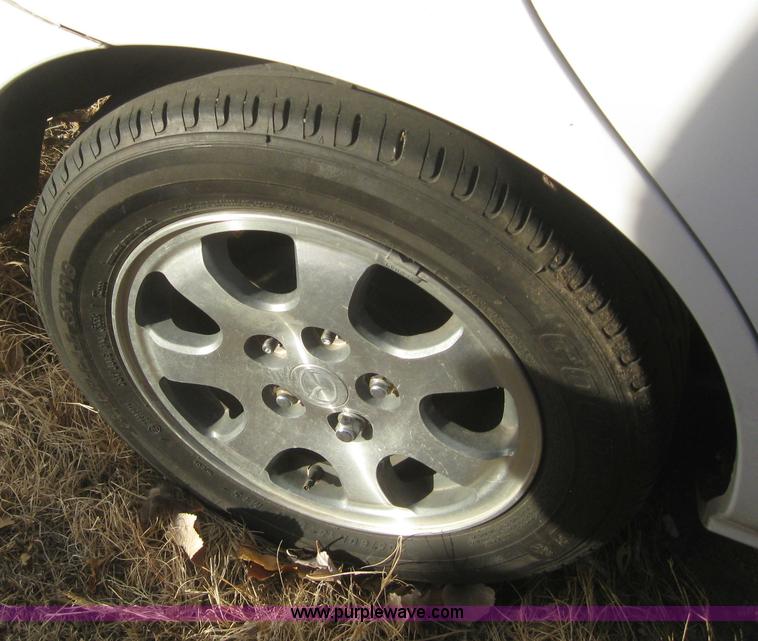 image for item 3044 2000 Mazda 626LX