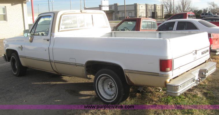 image for item 3045 1985 Chevrolet Silverado pickup truck