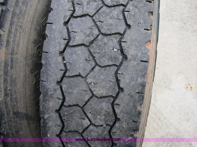 image for item 4345 1984 Ford LN9000 semi truck