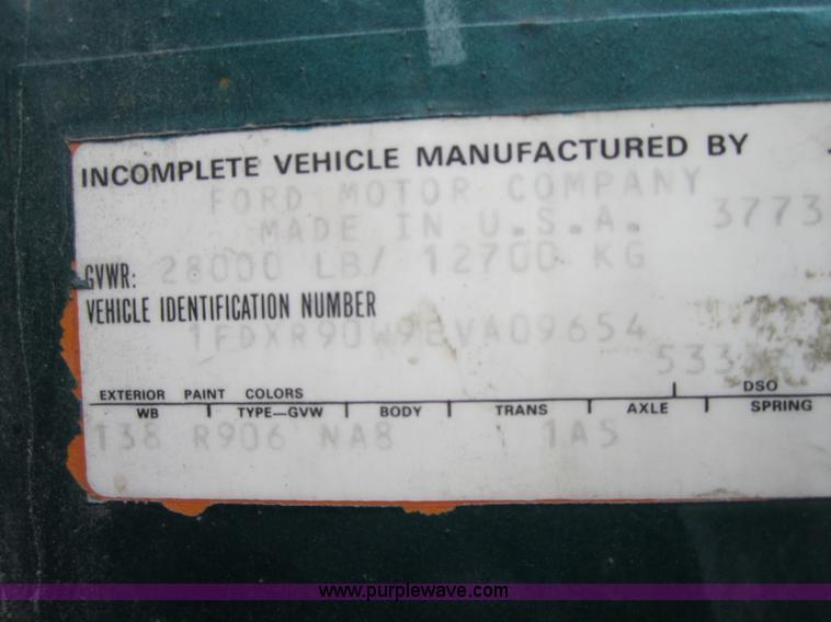 image for item 4345 1984 Ford LN9000 semi truck