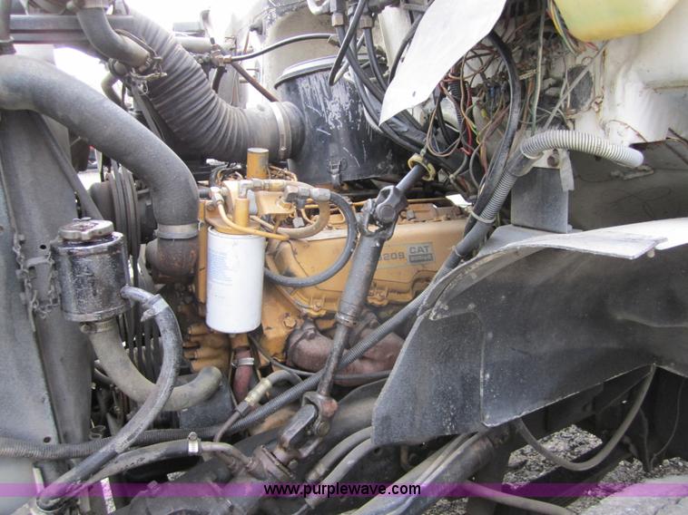 image for item 4350 1982 Chevrolet Kodiak semi truck