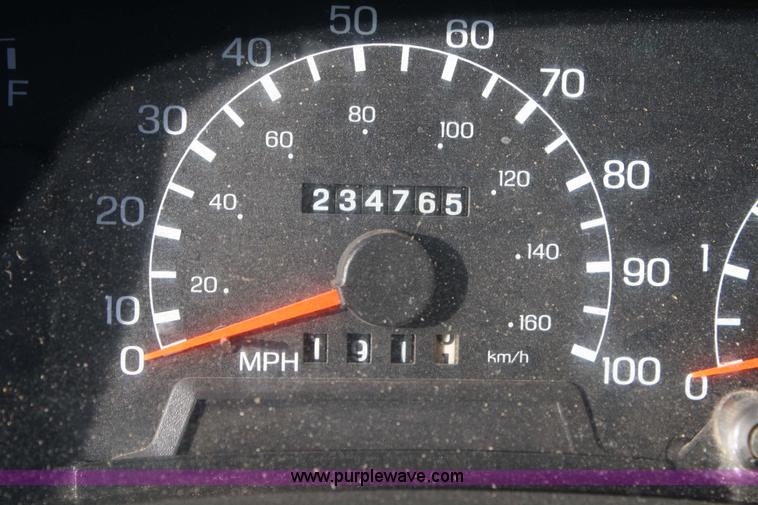 image for item 4794 1999 Ford F250