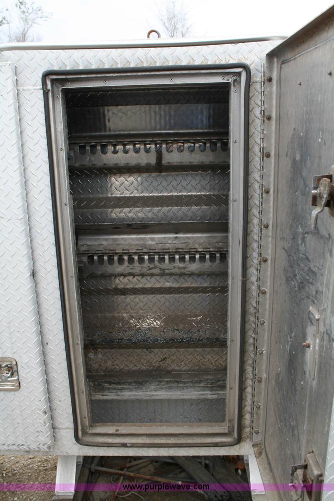 image for item 4842 Sturdy light aluminum headache rack