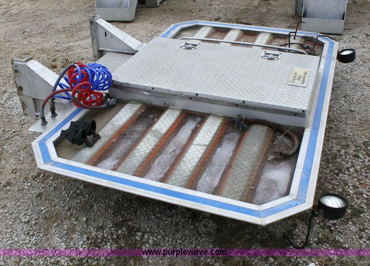 image for item 4843 Sturdy light aluminum headache rack