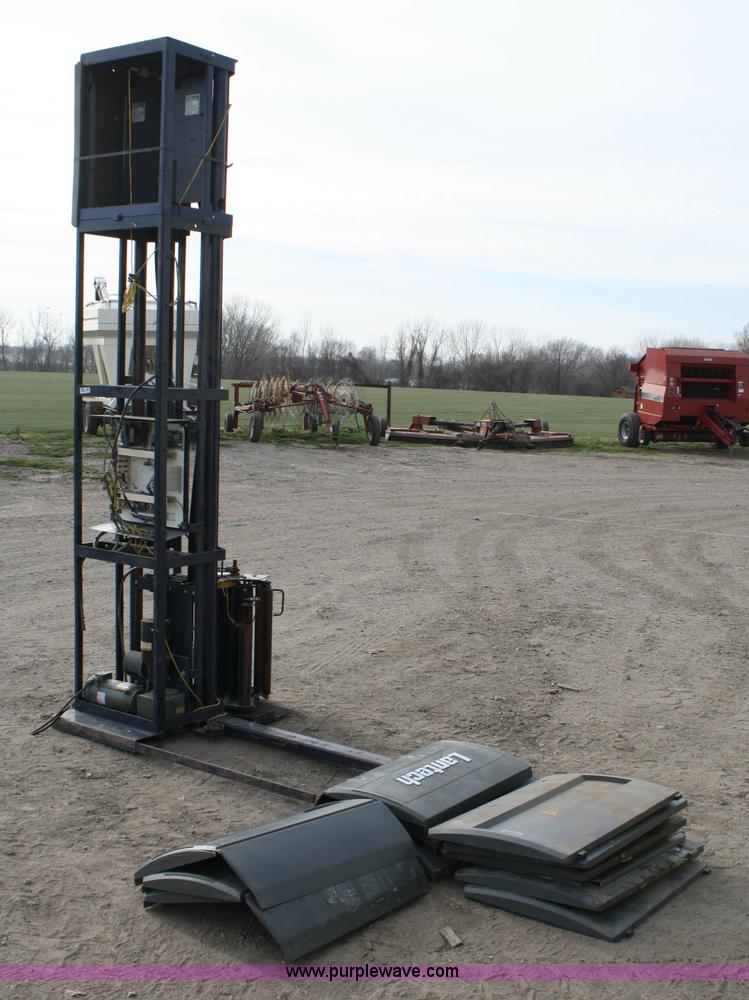 image for item 4886 Lantech pallet wrapping machine with two turn tables