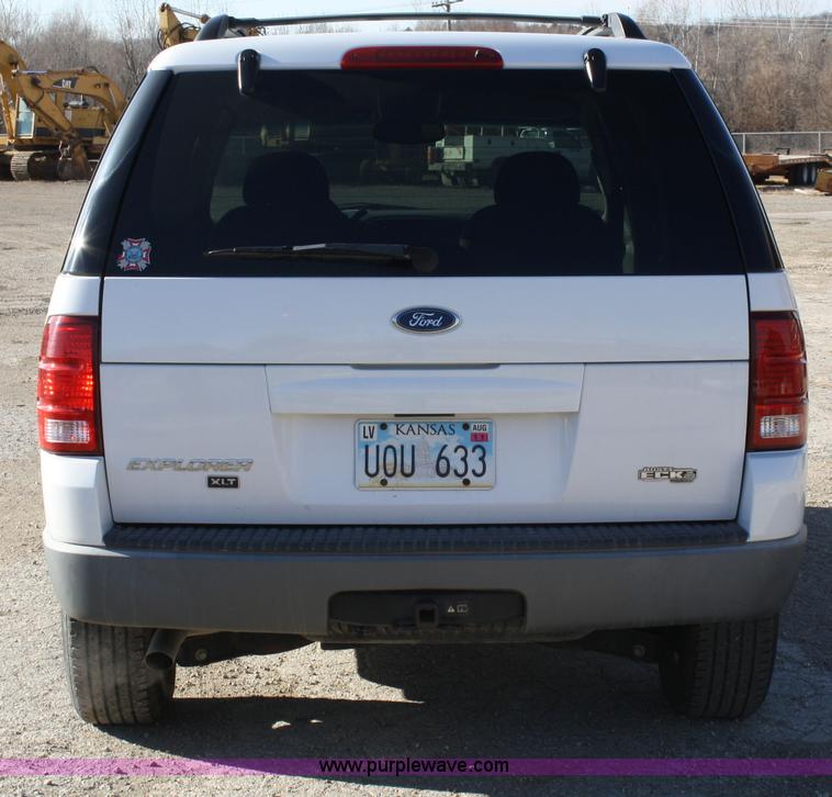 image for item 4911 2002 Ford Explorer XLT