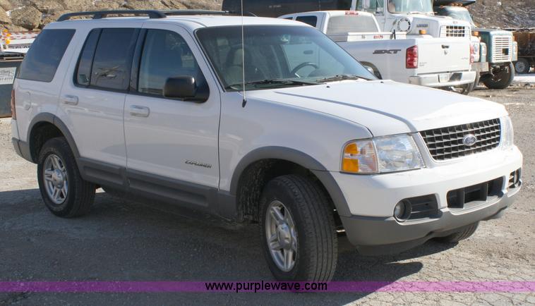 image for item 4911 2002 Ford Explorer XLT