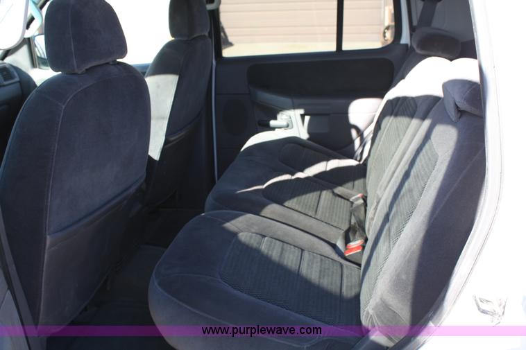 image for item 4911 2002 Ford Explorer XLT