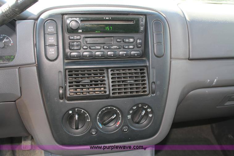 image for item 4911 2002 Ford Explorer XLT