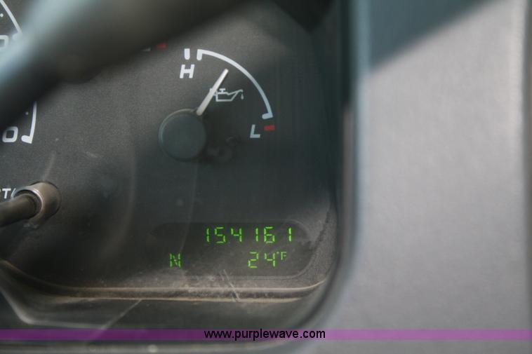 image for item 4911 2002 Ford Explorer XLT