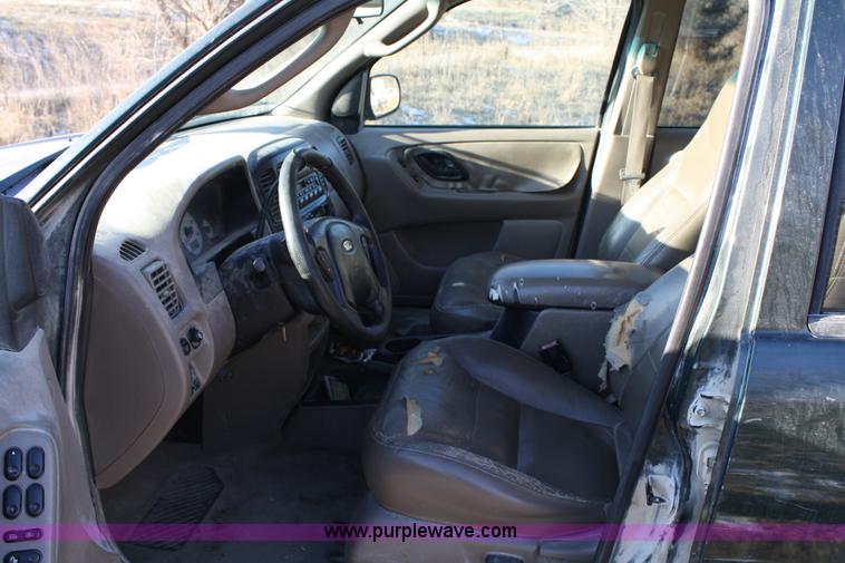 image for item 4919 2001 Ford Escape XLT