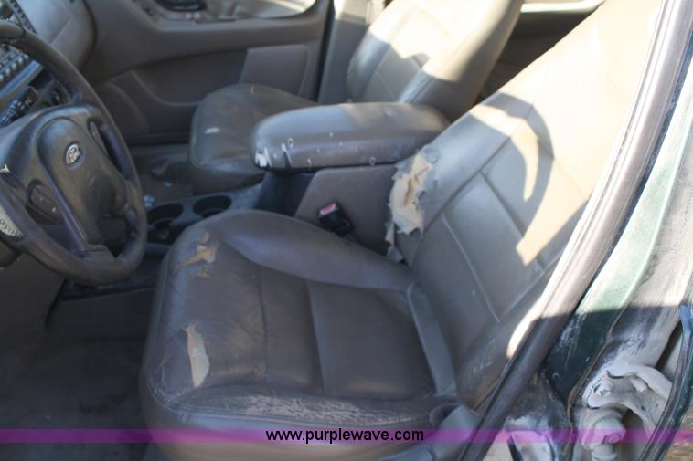 image for item 4919 2001 Ford Escape XLT