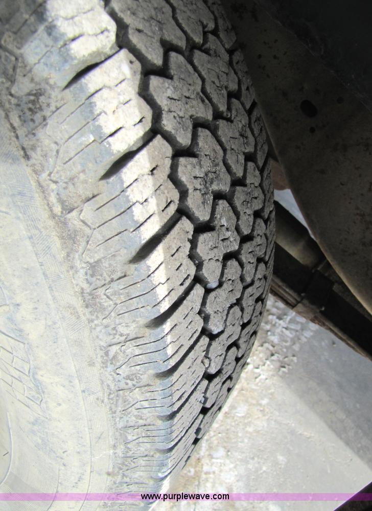 image for item 5137 1991 Dodge Ram D-250 pickup truck