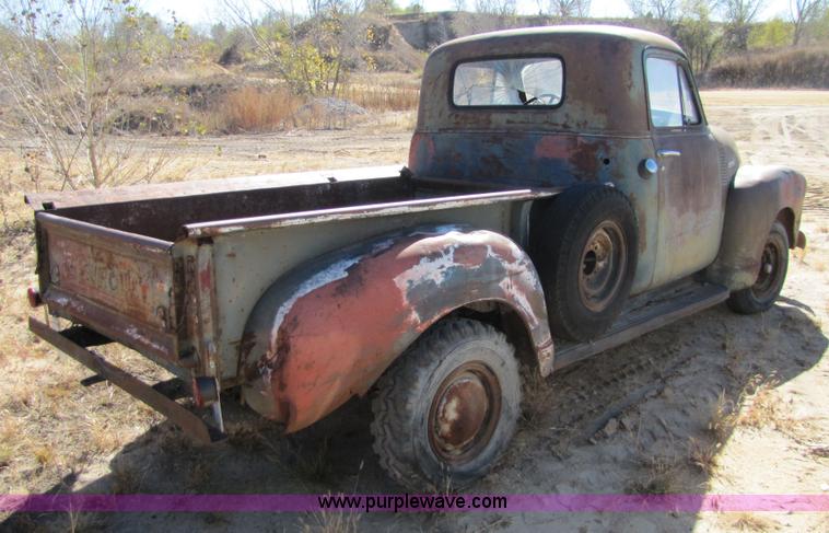image for item 5162 1951 Chevrolet 5600 3/4 ton pickup truck