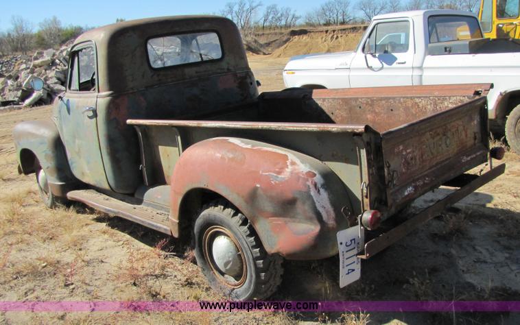 image for item 5162 1951 Chevrolet 5600 3/4 ton pickup truck