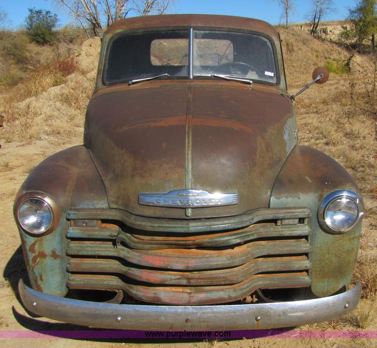 image for item 5162 1951 Chevrolet 5600 3/4 ton pickup truck