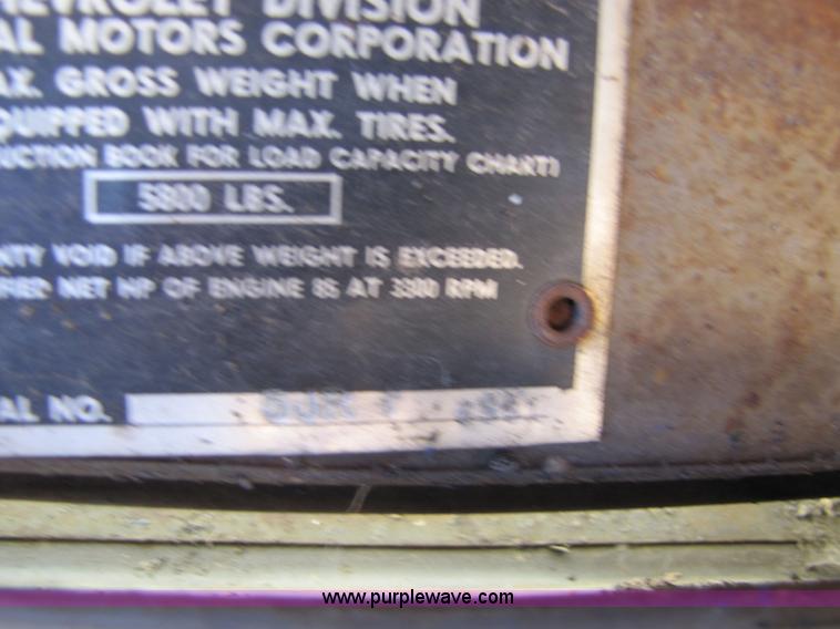 image for item 5162 1951 Chevrolet 5600 3/4 ton pickup truck