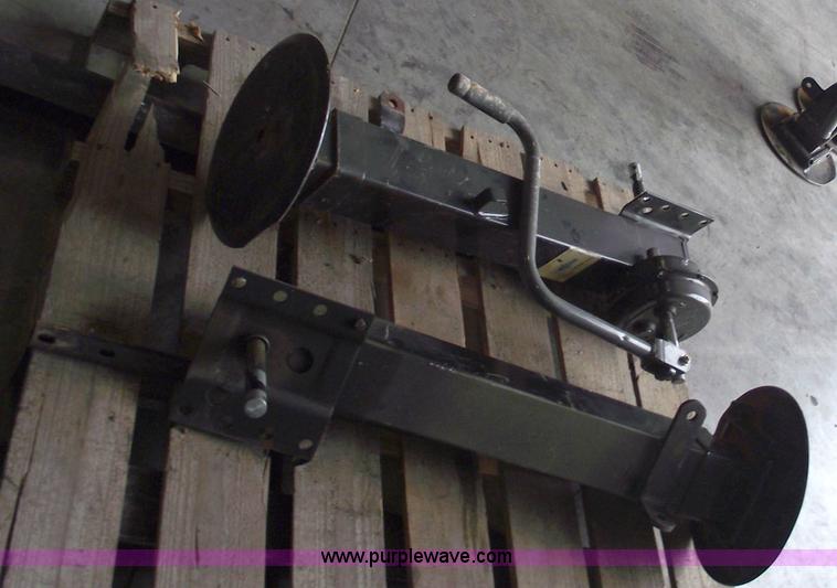 image for item 5440 Austin Western landing legs