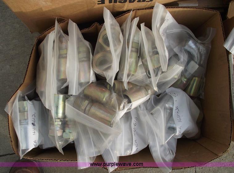 image for item 5442 Weatherhead T-4000 hose crimper