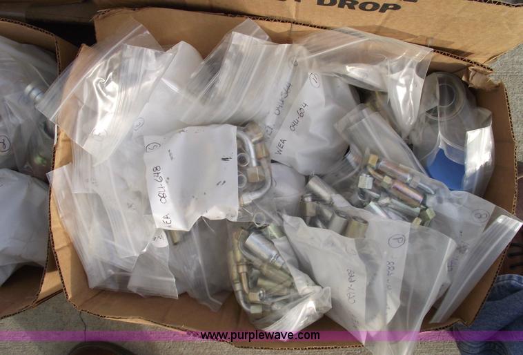 image for item 5442 Weatherhead T-4000 hose crimper