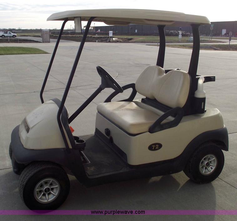 image for item 5445 2006 Club Car golf cart