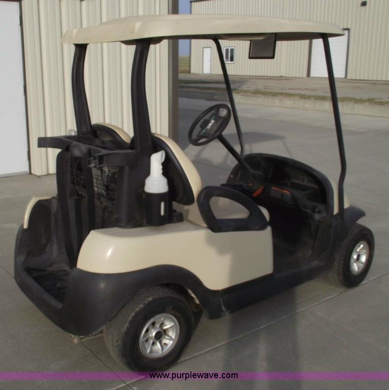 image for item 5445 2006 Club Car golf cart