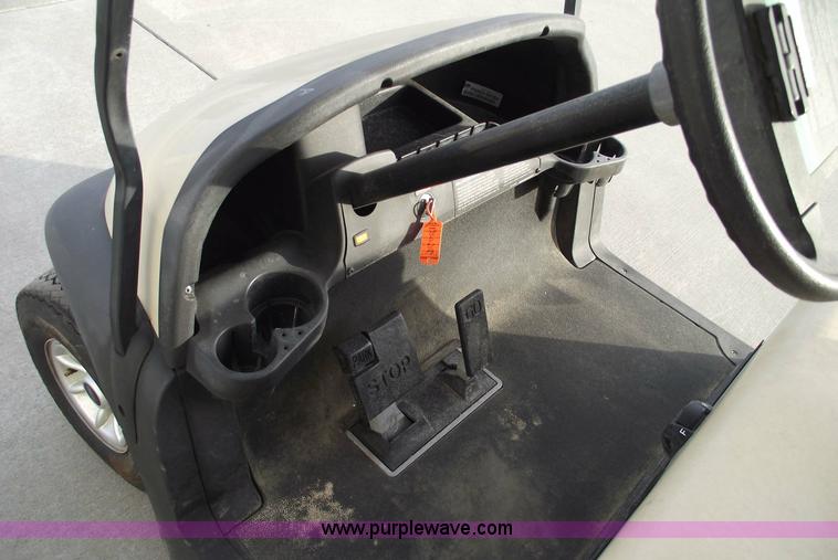image for item 5445 2006 Club Car golf cart