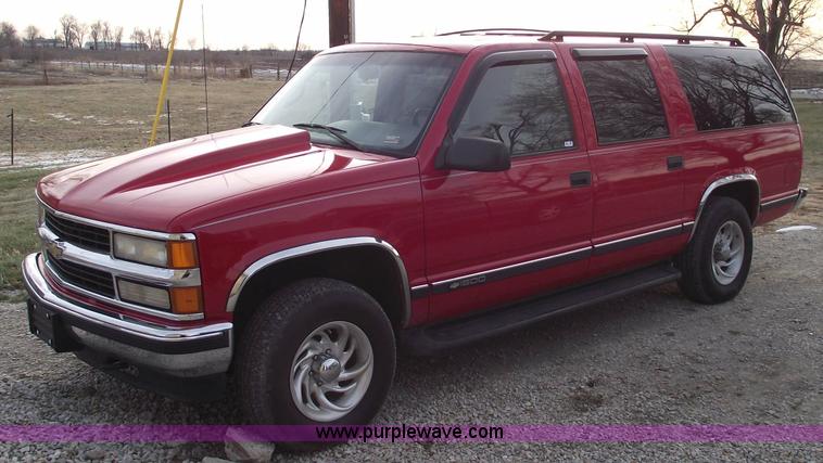 image for item 5455 1996 Chevrolet K1500 LT Suburban