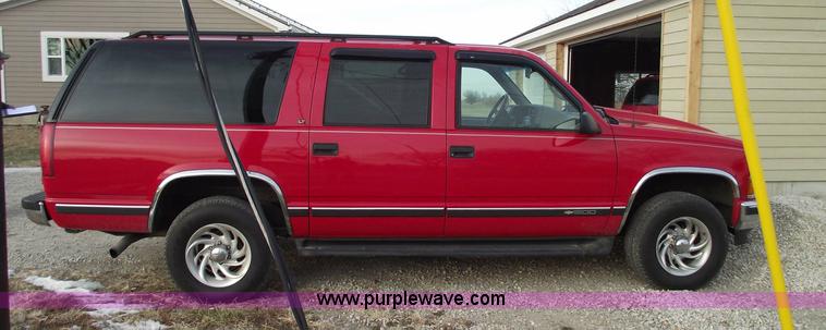 image for item 5455 1996 Chevrolet K1500 LT Suburban