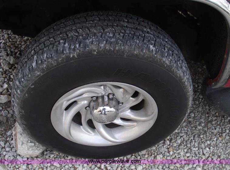 image for item 5455 1996 Chevrolet K1500 LT Suburban