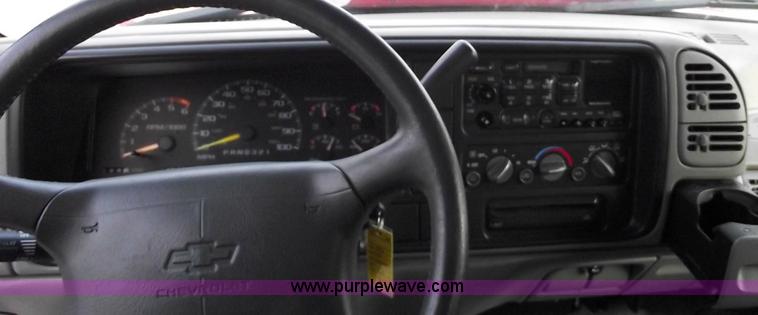 image for item 5455 1996 Chevrolet K1500 LT Suburban