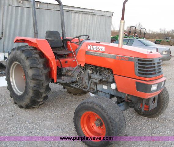 image for item 5542 1996 Kubota M4700 tractor