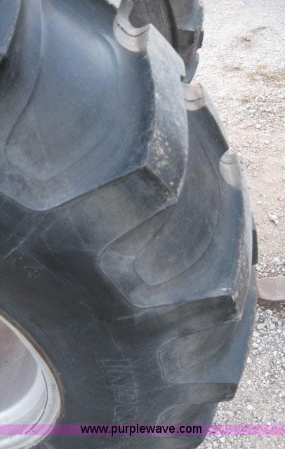 image for item 5542 1996 Kubota M4700 tractor