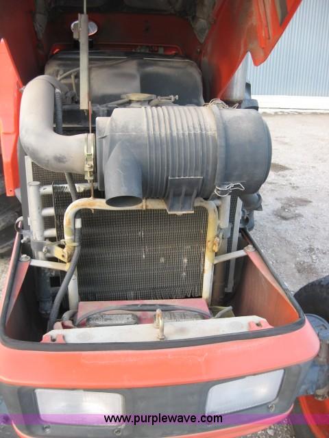 image for item 5542 1996 Kubota M4700 tractor