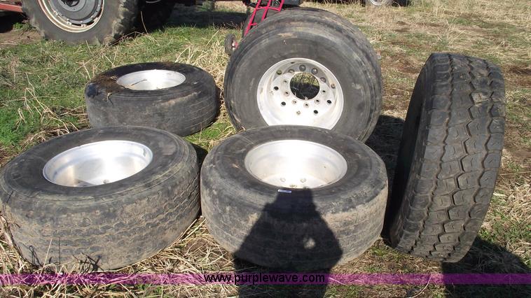 image for item 5998 (4) Super singles